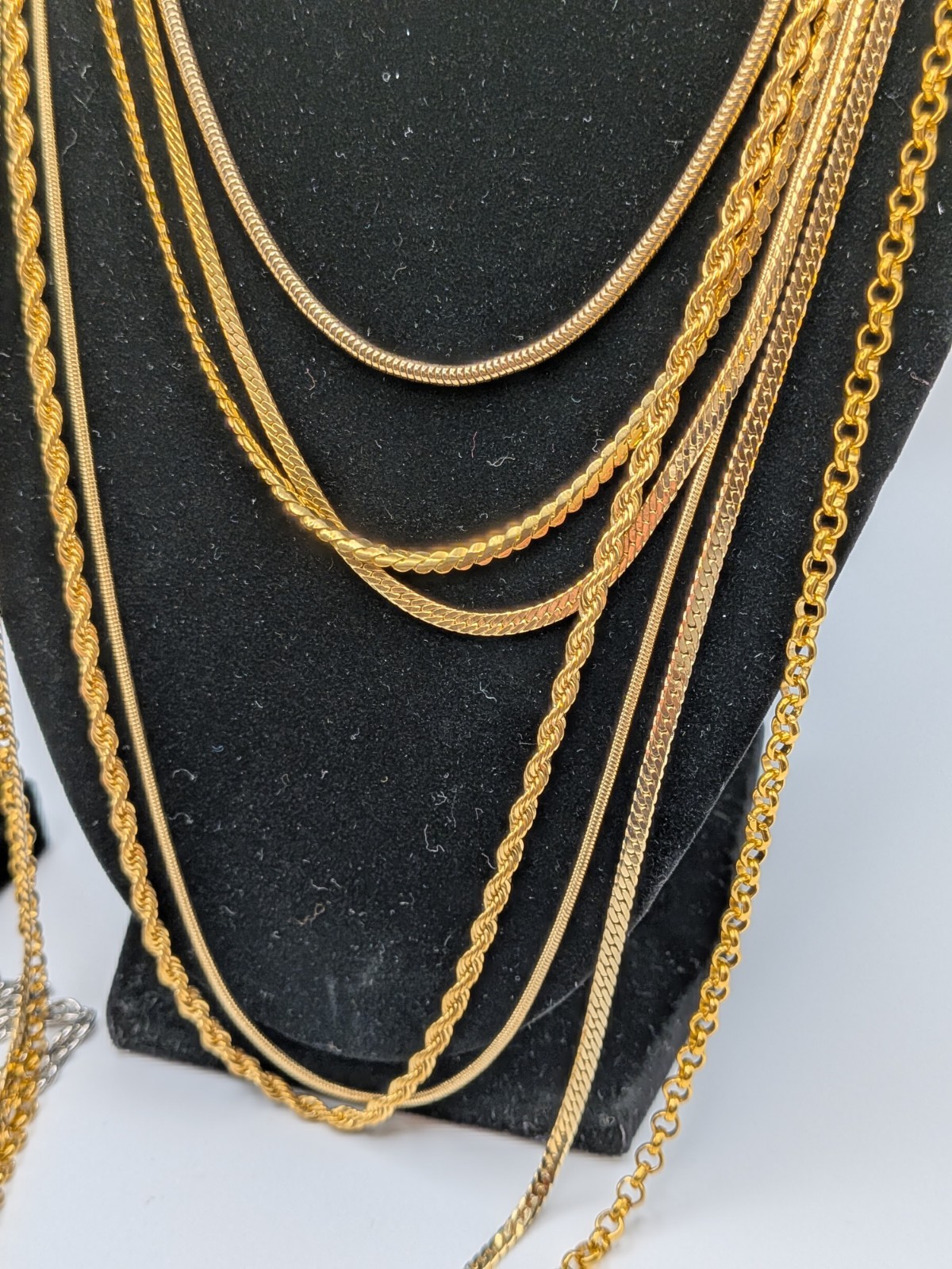 Lot of 22 Gold and Silver Tone Necklaces Mostly Larger Diameter 15-30 Inches