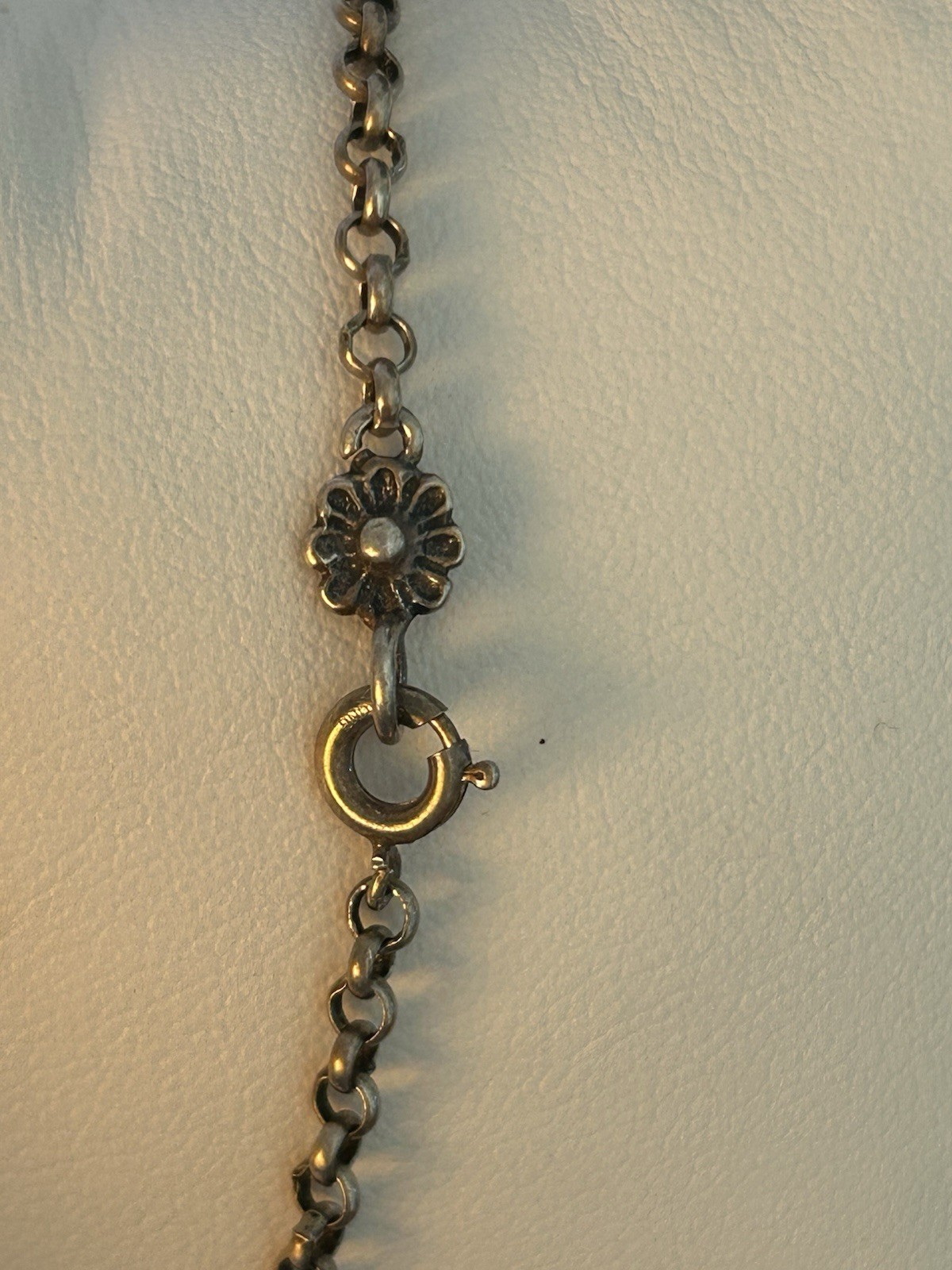 Beautiful vintage 835 silver costume necklace with natural garnets
