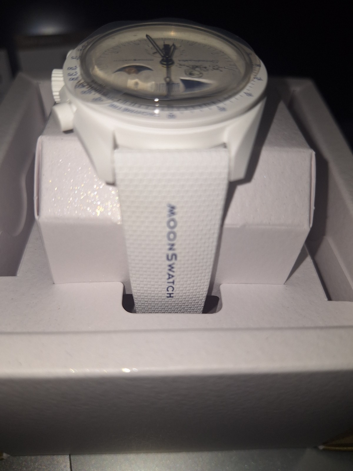 SWATCH x OMEGA Mission To Earthphase Moonshine Gold SNOOPY New W/ Receipt