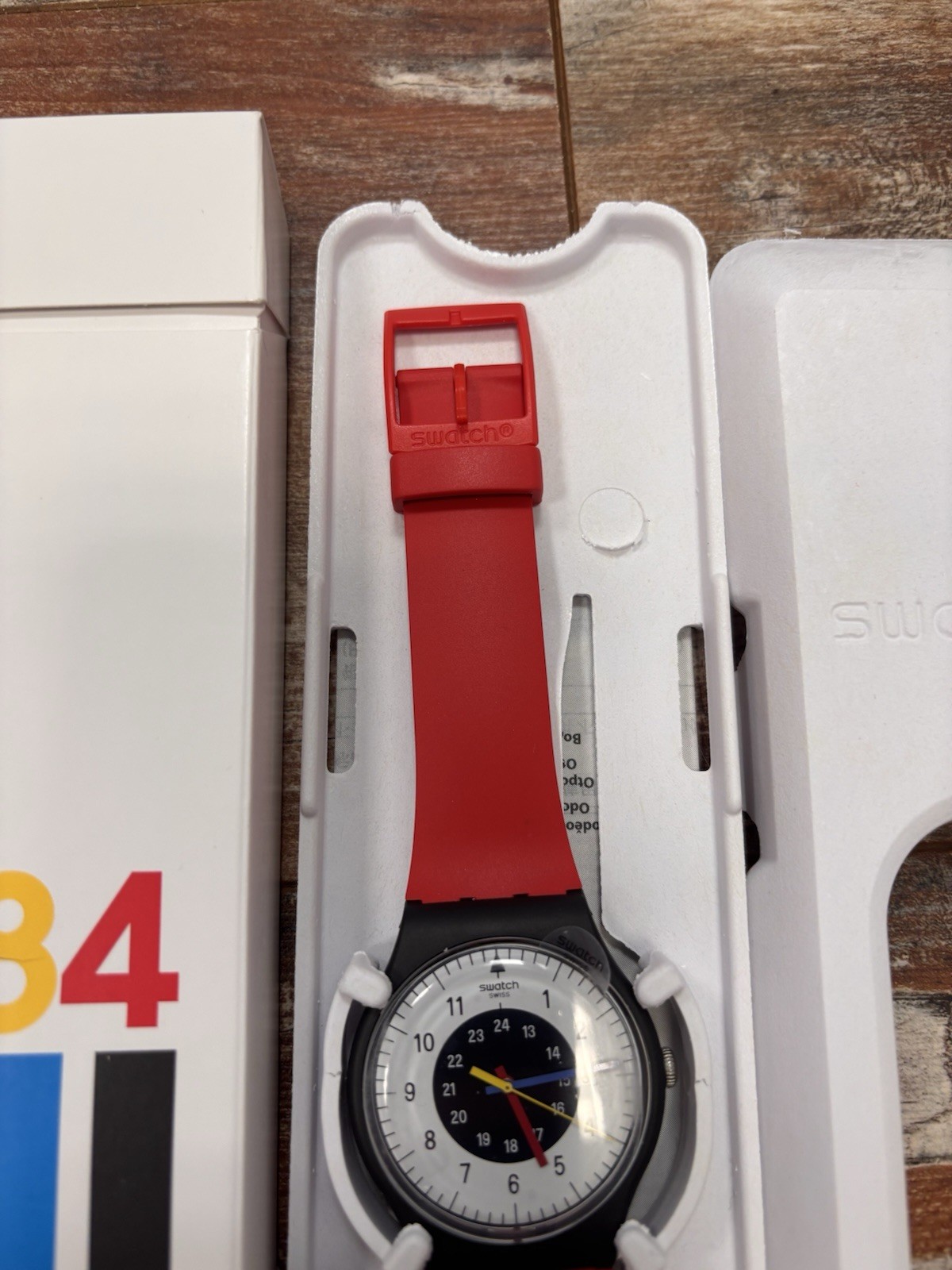 Limited Swatch Originals CHRONO-TECH Back To 1984 Reloaded 41mm NEW