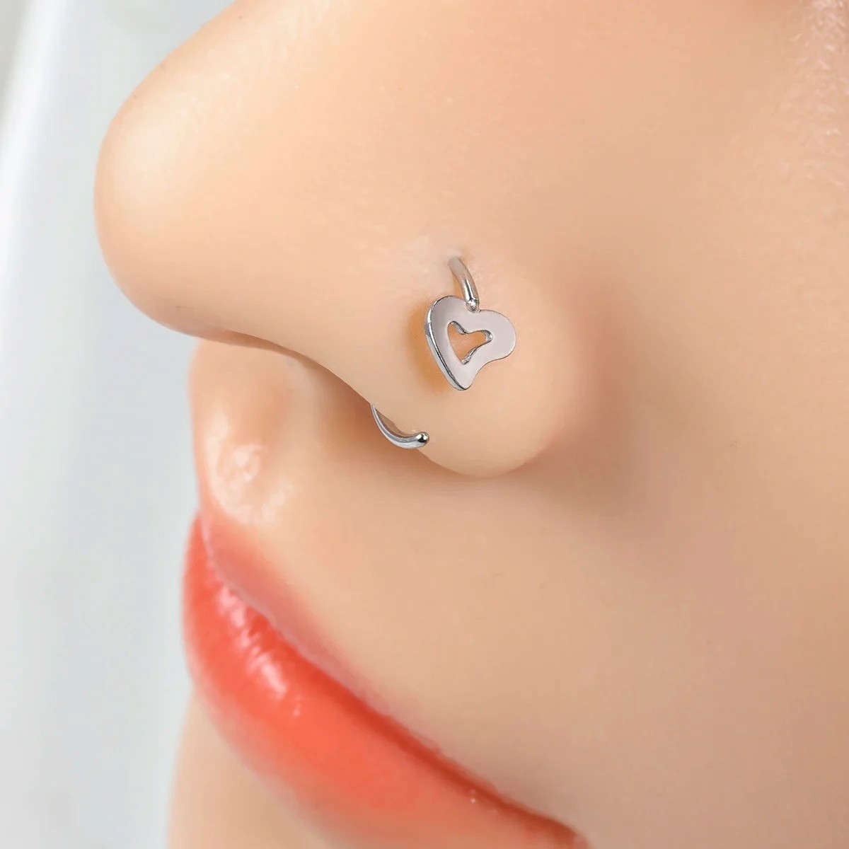 💖✨ C-Shaped Hollow Heart Nose Ring Set Stainless Steel – 2/5pcs – NEW