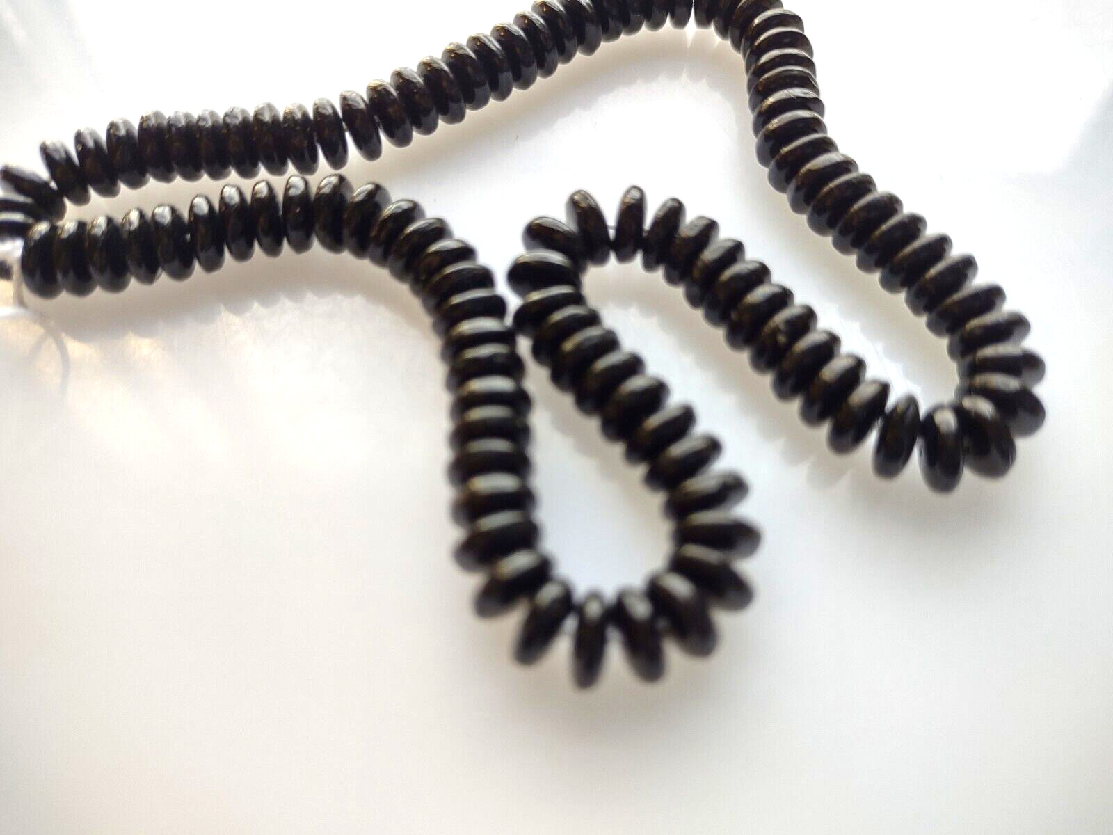 (100) Vintage Jet Black Round Wafer Shape Czech Beads Jewelry Crafts NOS 6mm
