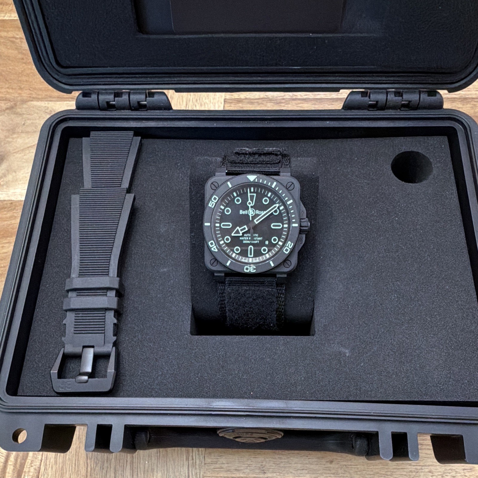 Bell & Ross BR-03 DIVER LUM OUTLINE 42 mm – BR03A-D-OL-CE/SRB Auto