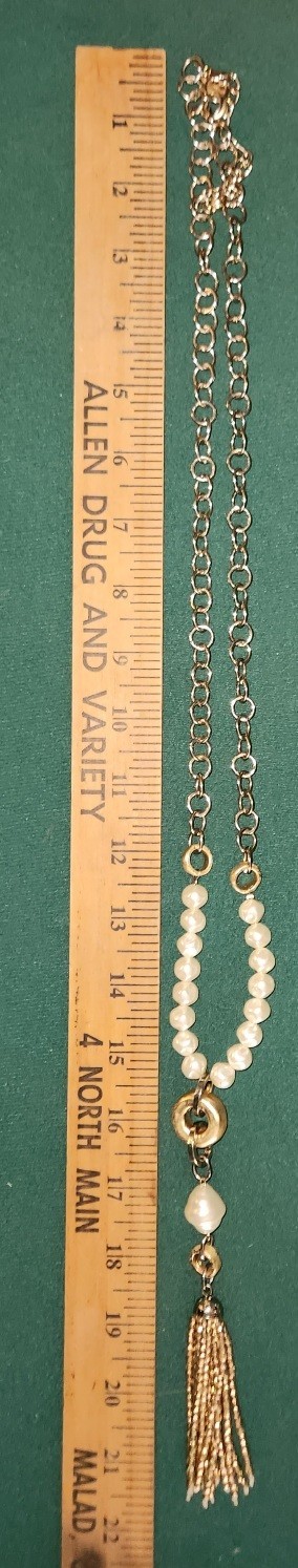 Chico’s Women’s 3pc Mixed Lot Fashion Necklaces Metal Gold Tone