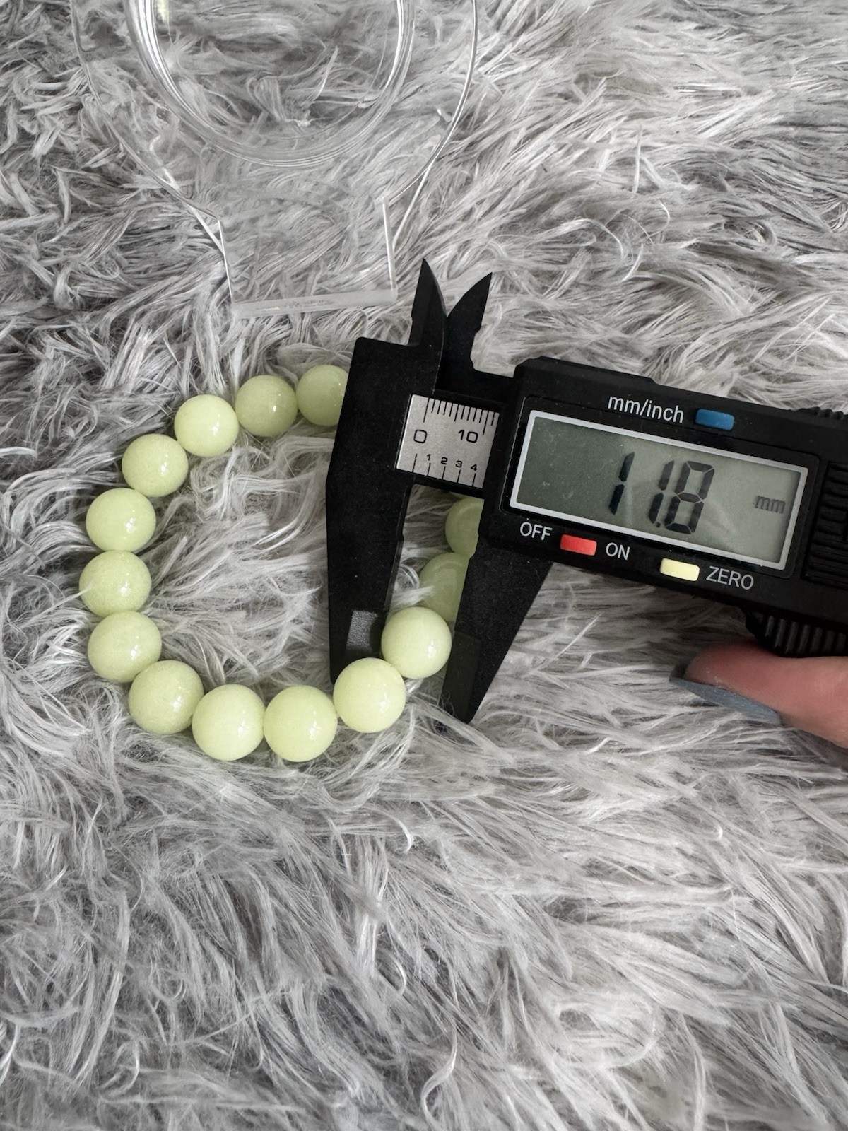 Glow-in-the-dark stone Bracelet 11.8mm