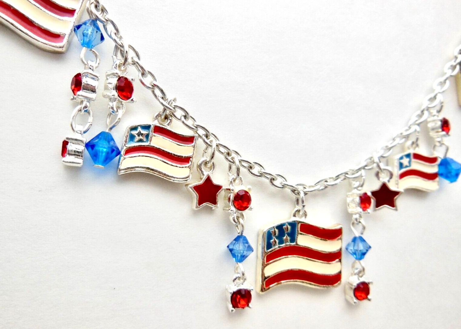Vintage-Now Rhinestone Jewelry Lot Pins USA Flag Patriotic Star 78g Wear Scrap