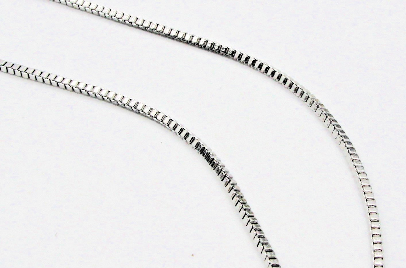 304 Stainless Steel Cross Pendant Necklace Waterproof Non Tarnish Minimalist 18″