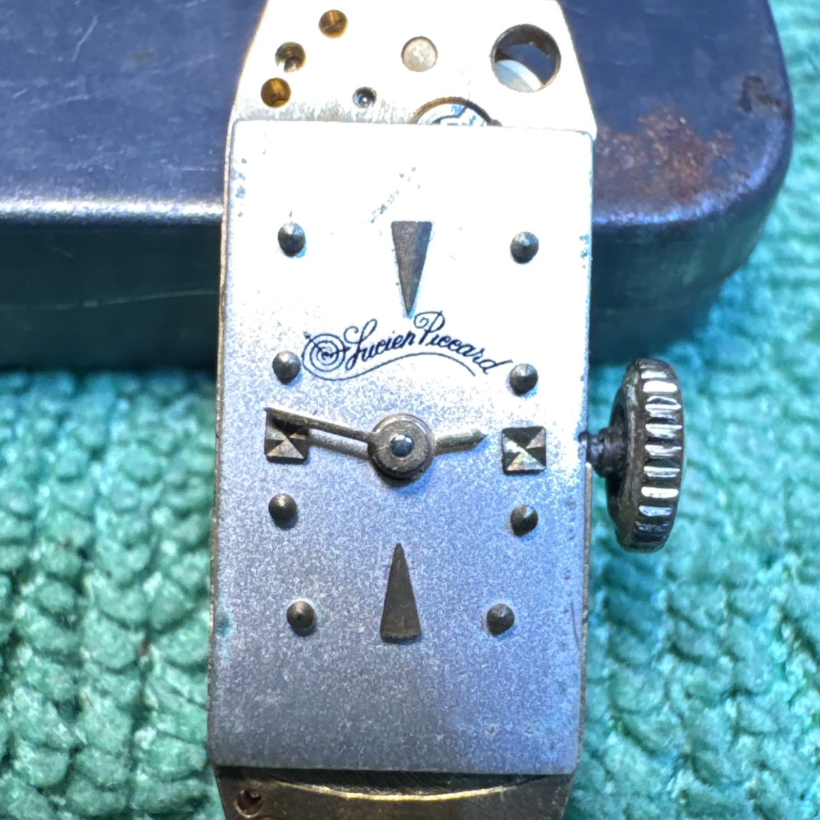 Vintage RUNNING Lucien Piccard movement 17 Jewels 9mm X 21mm