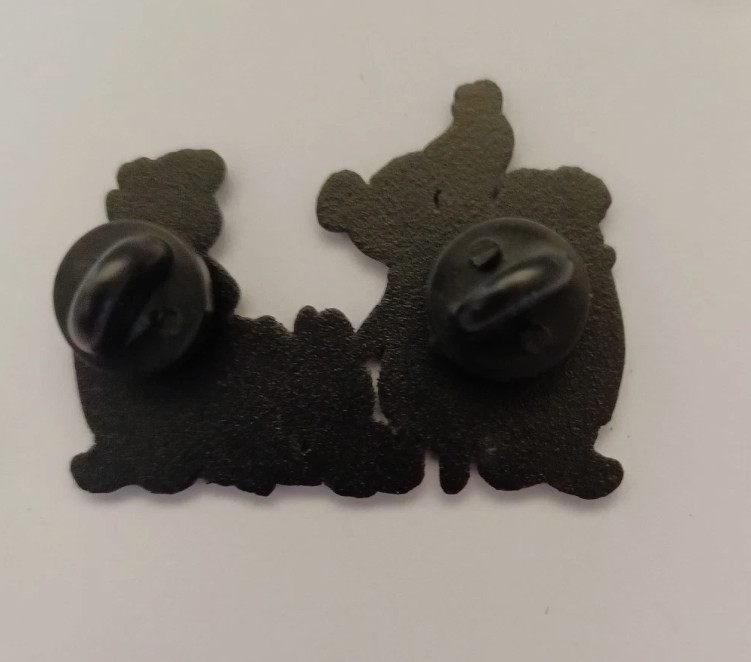THE FLINTSTONES-PIN-2 OR MORE PINS SHIPPING IS $5.49-SPEND $20 SHIPPING IS FREE