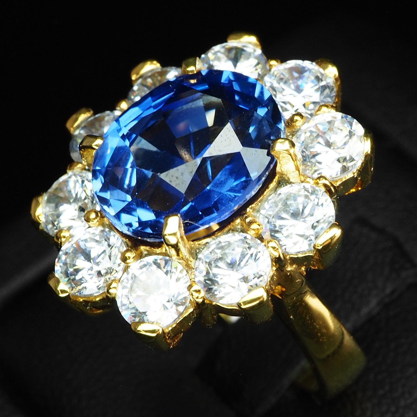 Magnificent Royal Blue Sapphire Oval 8.05Ct 925 Sterling Silver 24K Gold Rings