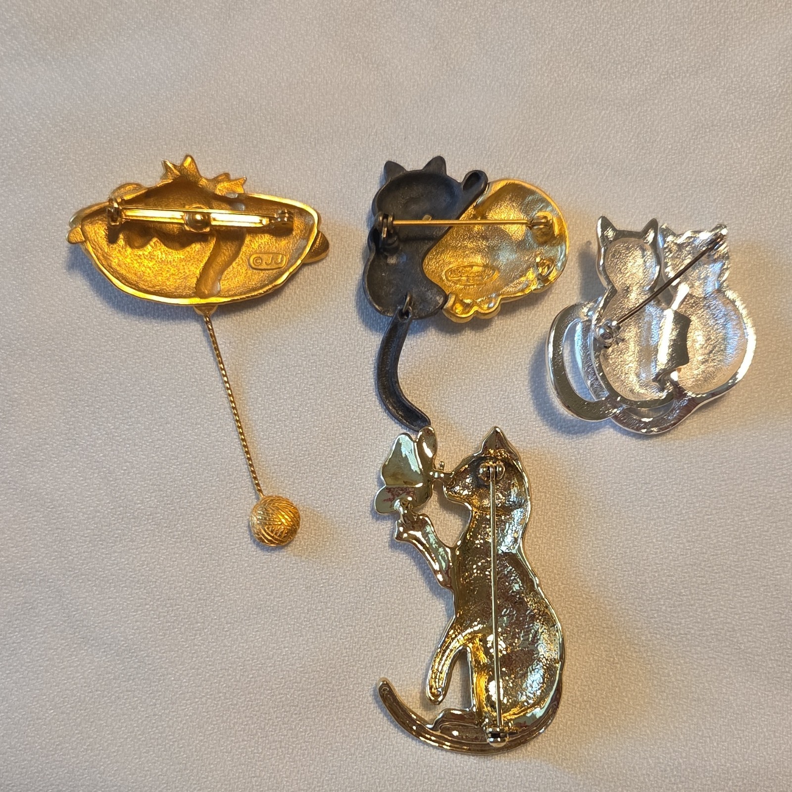 Lot of 4 Cat Animal Lapel Pins Metal Gold Silver Black White No Stone