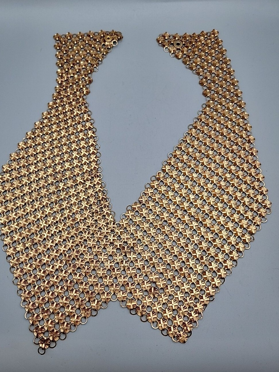 Gold Tone Metal Shell Shaped Mesh Large Bib Shaw Necklace Vtg