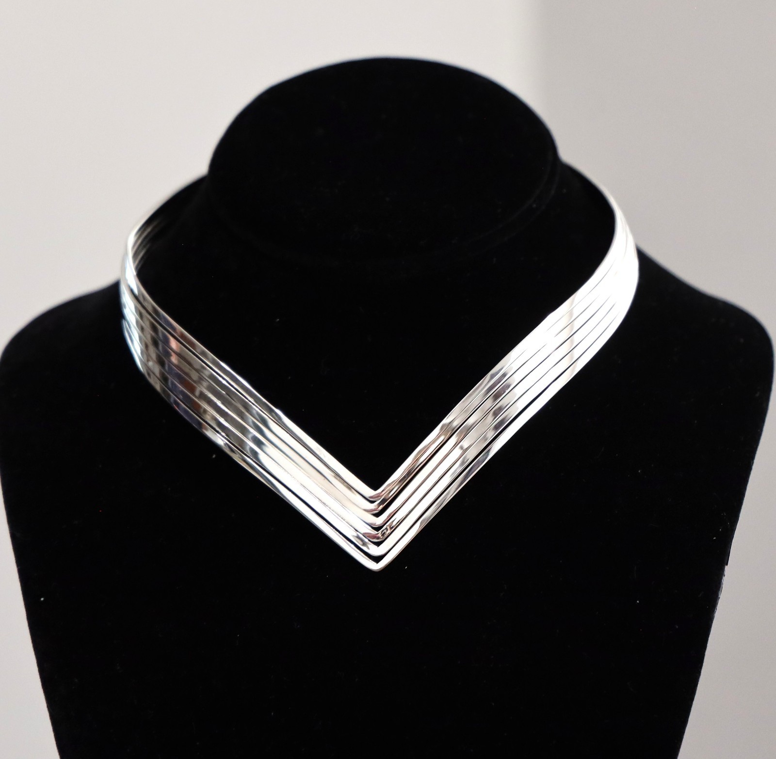 Choker/ Silver Plated Necklace FREE Matching Bracelet V Shape 6 Strand