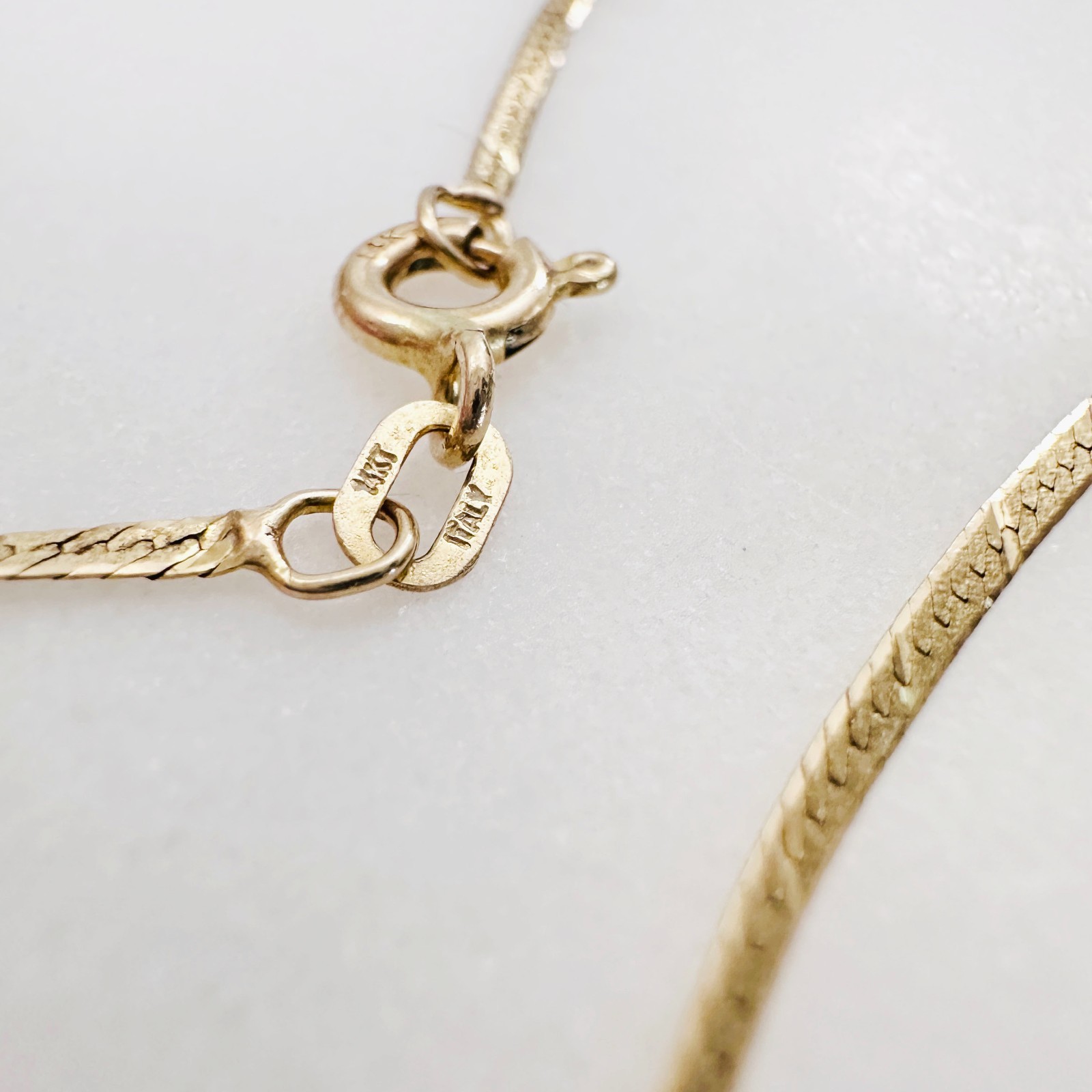 Solid 14K Yellow Gold Thin Herringbone Link Chain Bracelet, 1.3mm, 7 1/8″, .8g
