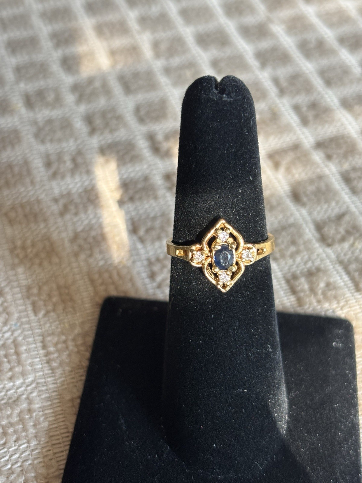 14K Yellow Gold Sapphire Diamond Ring 3.29 Grams