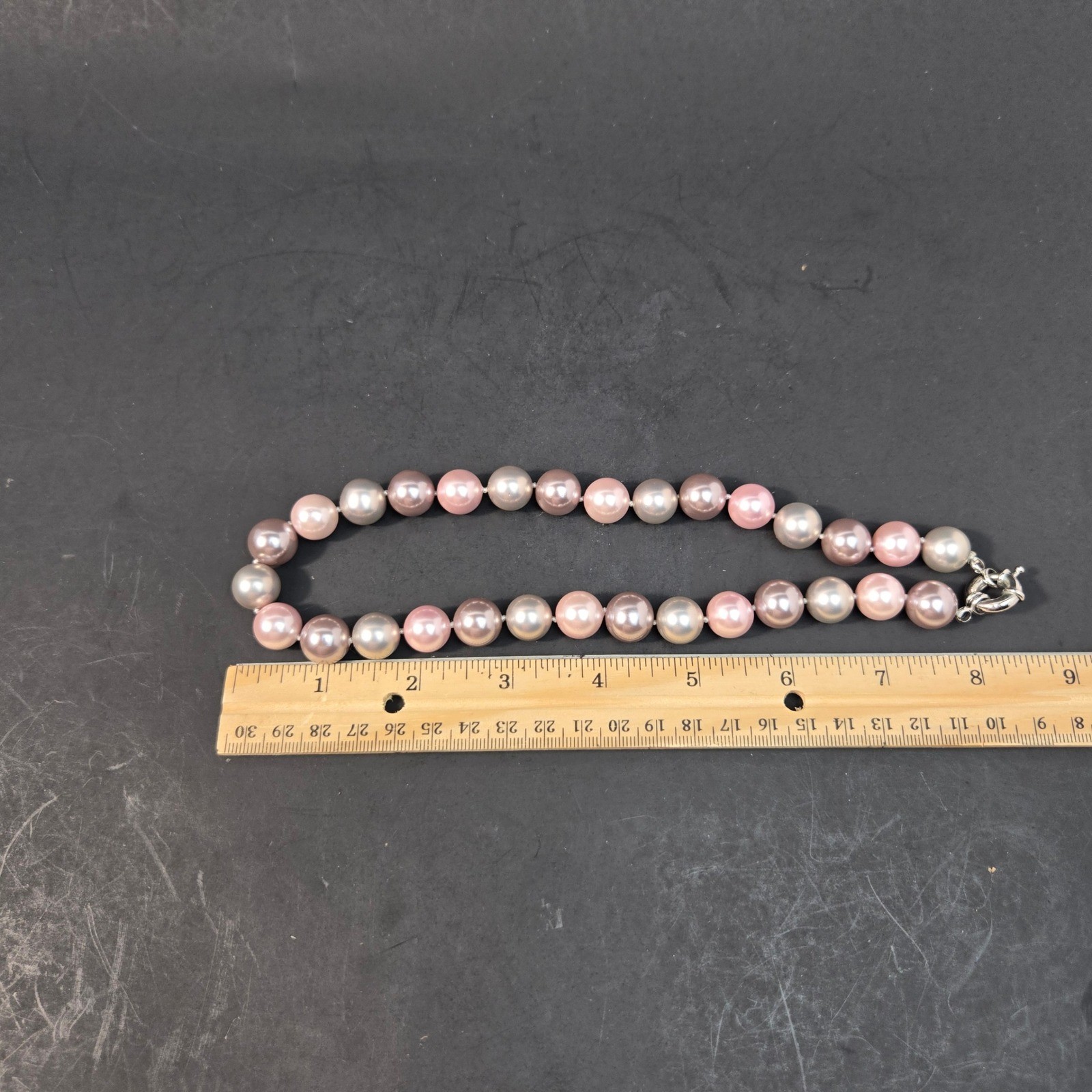 Pink Mauve Cream Faux Pearl Knotted Necklace Silver Tone Spring Clasp 16.5 In