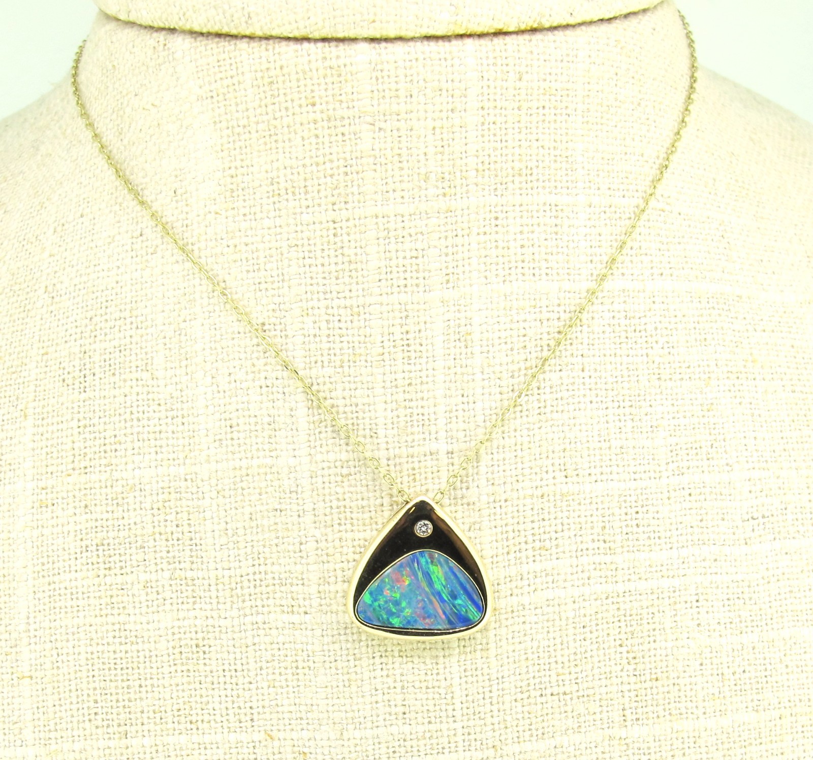 13.7mm x 9.2mm Black Opal 14k Yellow Gold Diamond Pendant Chain Necklace 20”