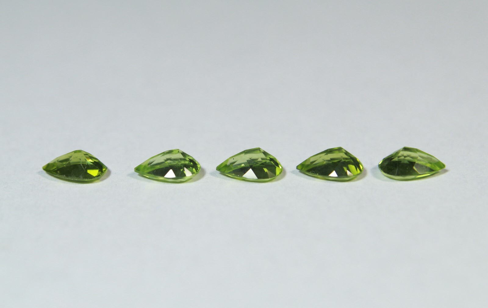 Good Quality 5x7mm Pear PERIDOT Gemstones NATURAL