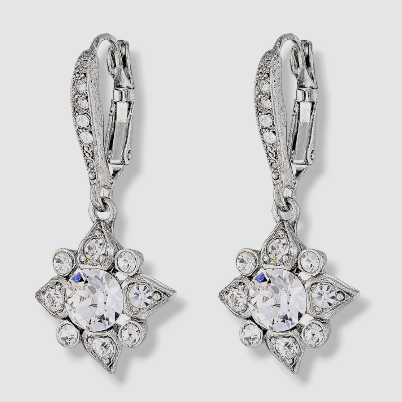 $177 Oscar De La Renta Women’s Silver Delicate Crystal Drop Earrings