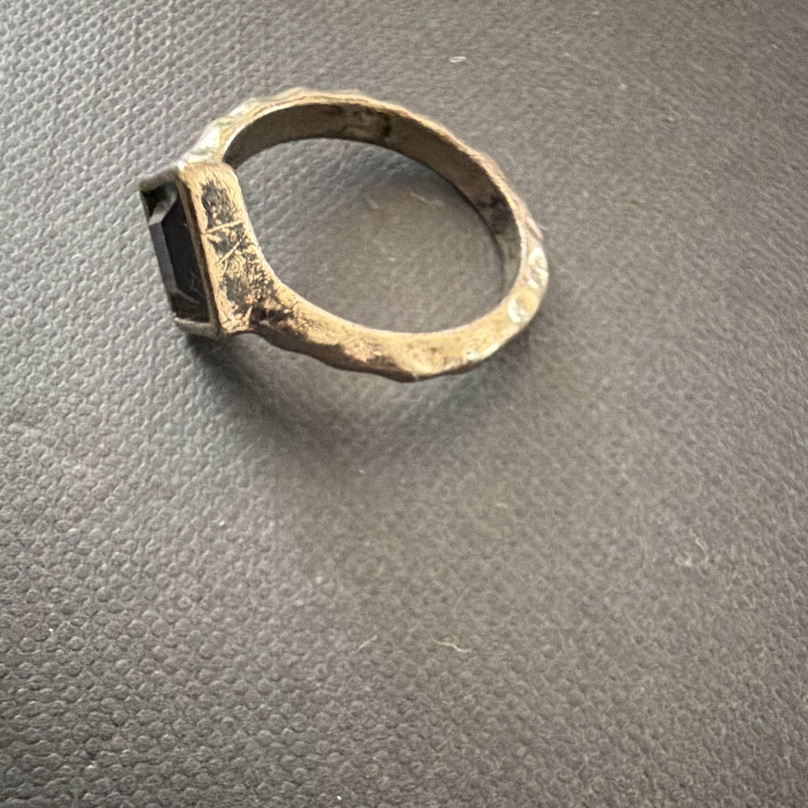 Silver Tone Black Square Stone Band Signet Ring Size 7 Bezel Set 1 Gem