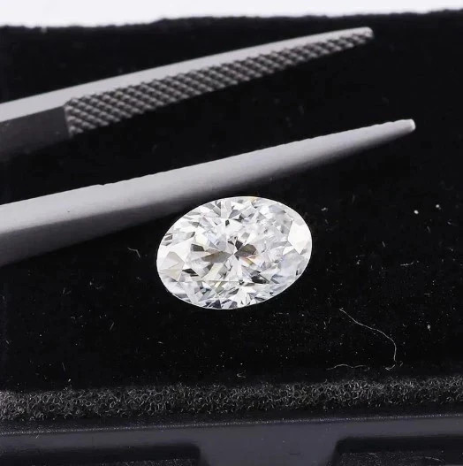 3.70 CT Natural White Diamond 8×12 mm 1 Pcs Oval Cut VVS1 D Grade Certified.