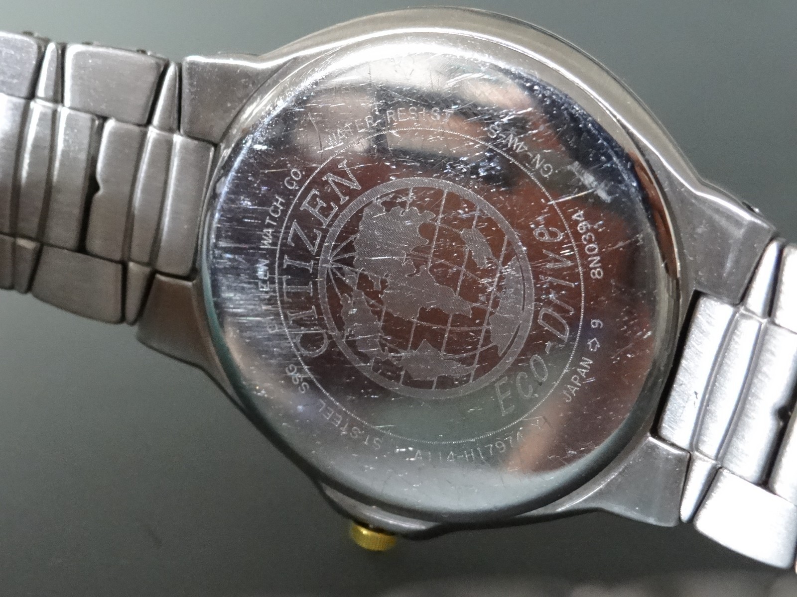 CITIZEN ECO-DRIVE A114-H17974 Two-Tone Gray Gold Band 36mm Watch 6.75″ wrist
