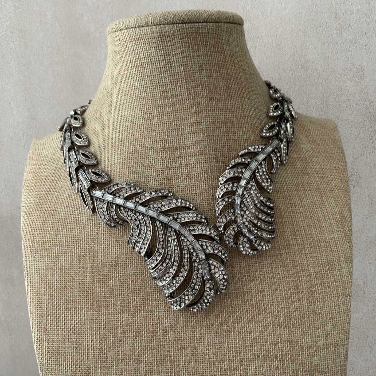 Natasha Feather Rhinestone Statement Necklace Antique Silver Tone 18″ Signed