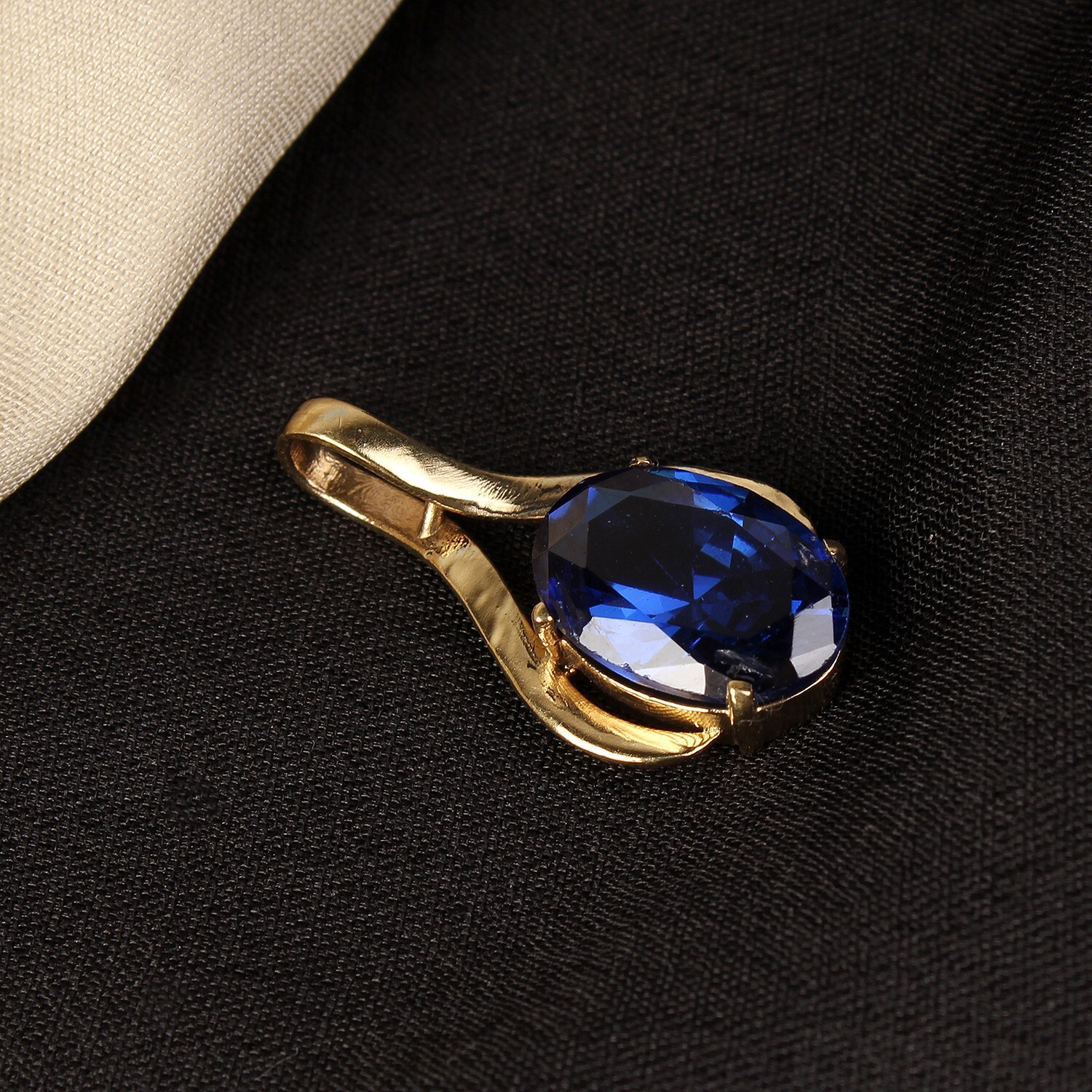 3.25Ct.Natural Blue Sapphire/Neelam Gold Plated Gemstone Pendant for Men & Women
