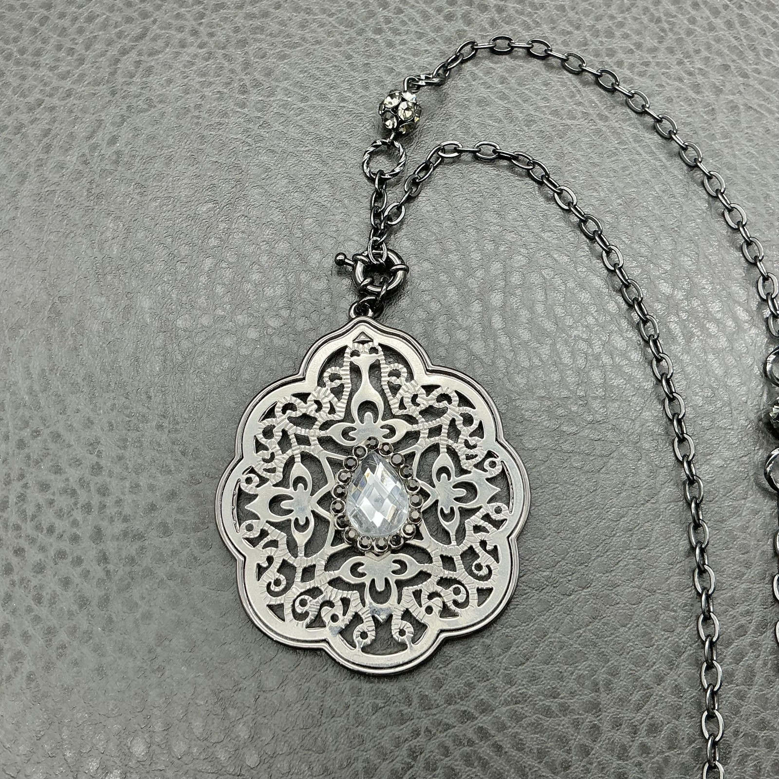 Premier Designs Necklace Silver Tone Crystal Clover Pendant Station Long Chain