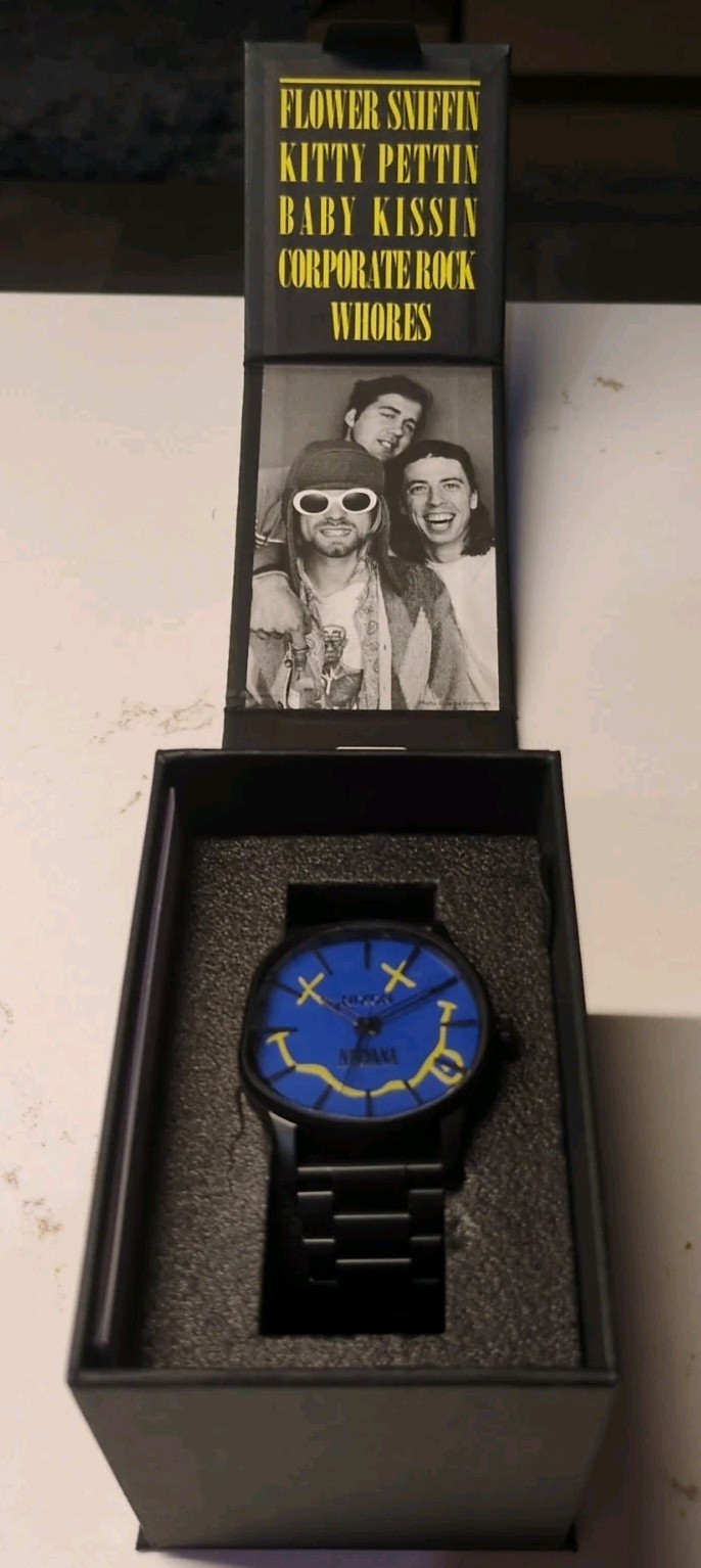 Rare Nixon Nirvana Sentry “Wobble Blue” Smiley Limited Edition Watch New