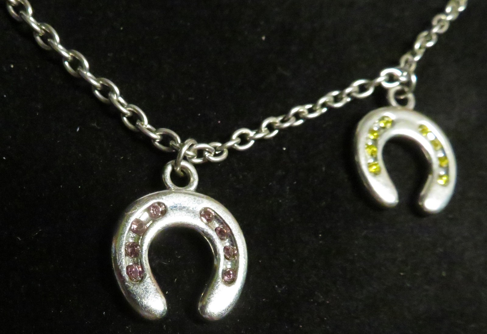 Horseshoe Bracelet Pink Yellow Rhinestone Horse Shoe Silver Tone Fashion 7.5″ GU