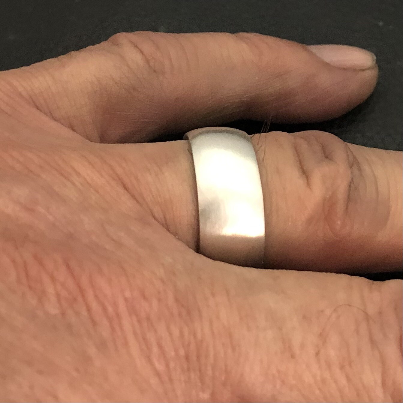 MJG STERLING SILVER PLAIN WEDDING RING BAND. SIZE 10