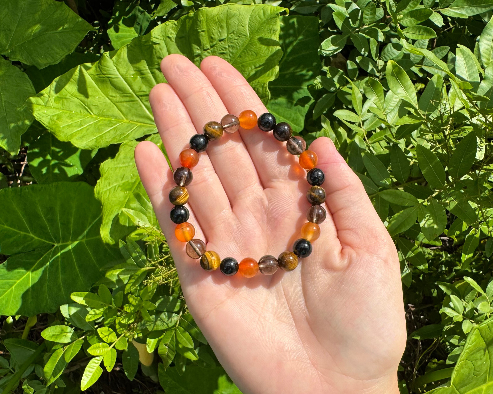 Capricorn Zodiac Bracelet: 8 mm Natural Crystal Beads (Capricorn Birthstone)