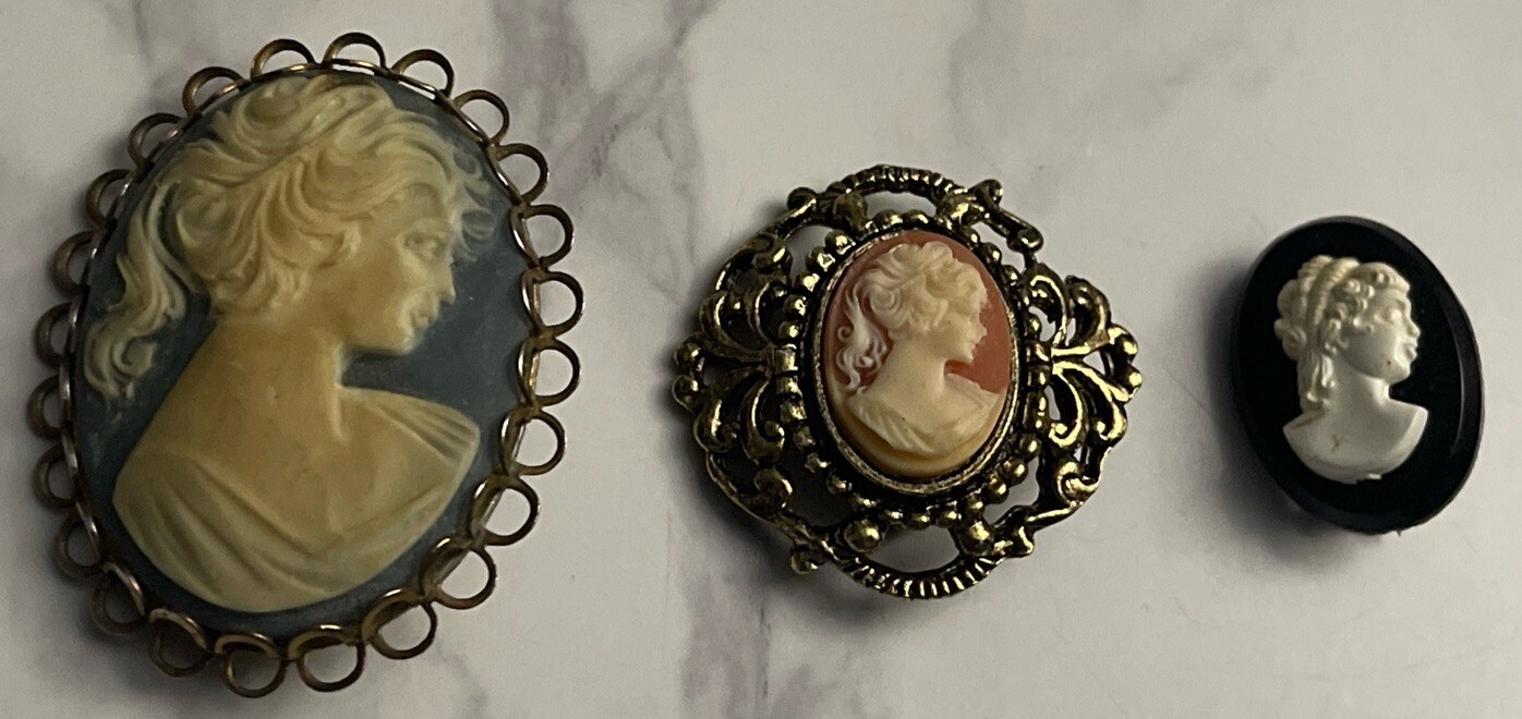 Vintage Gold Tone 3 Plastic Cameo Brooch Pins Jewelry JH-9