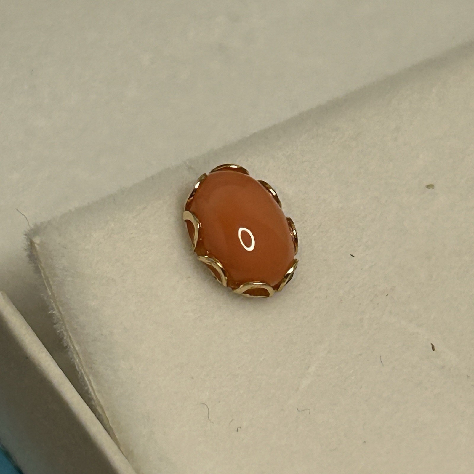 Maui Divers Jewelry of Hawaii 14k Gold Orange Coral Oval Stud Earrings Aloha