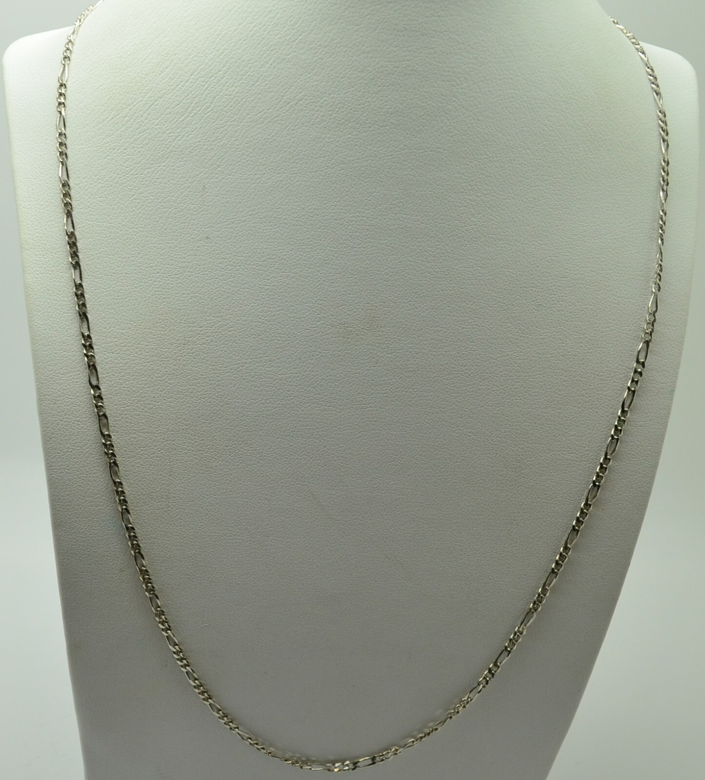 Beautiful Figaro Chain Necklace 20.0″ INV# GOLD-3128