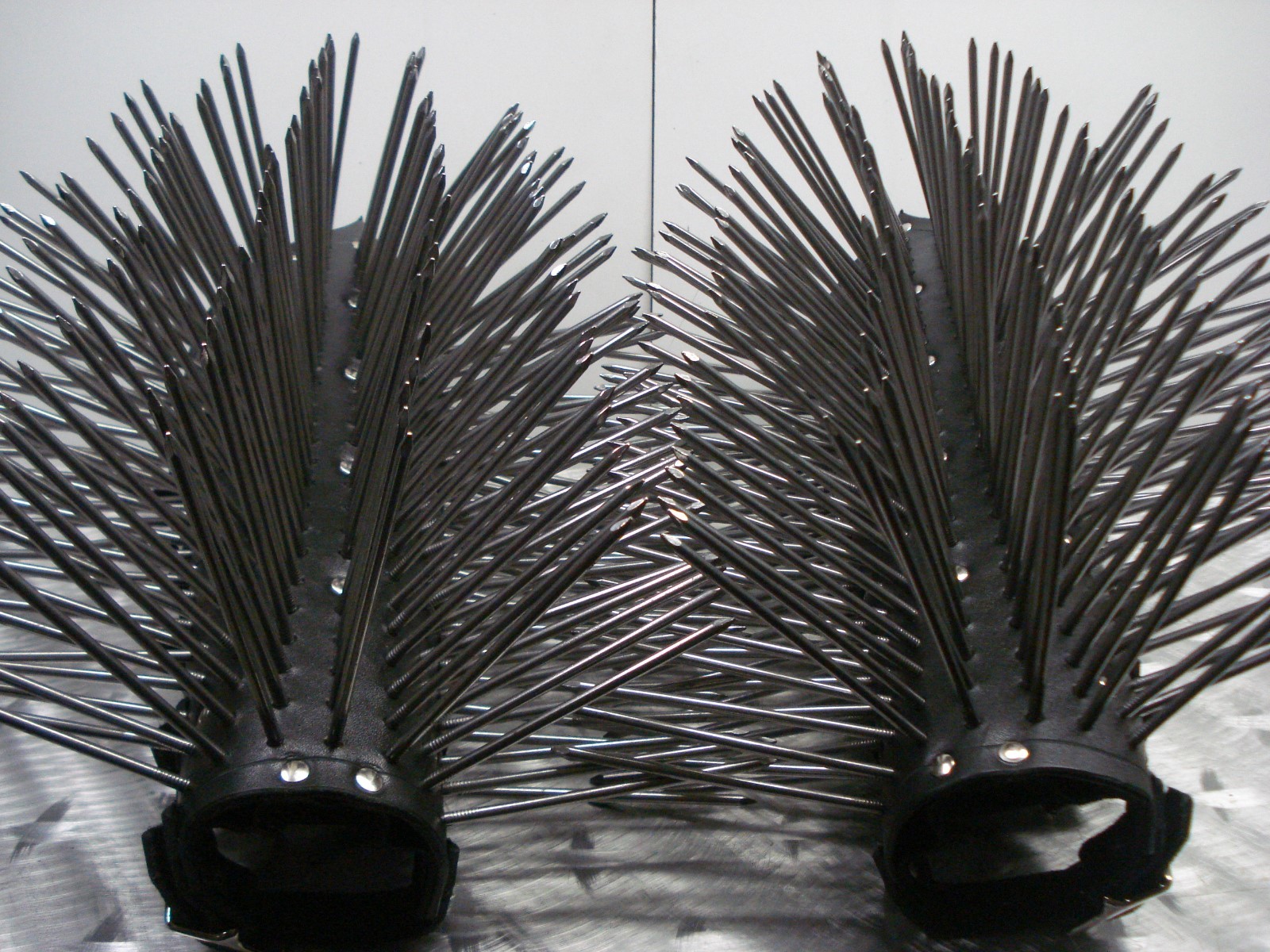GIANT NAILED LEATHER GAUNTLET. BLACK METAL….. (MDLG0046) ….. SLAYER