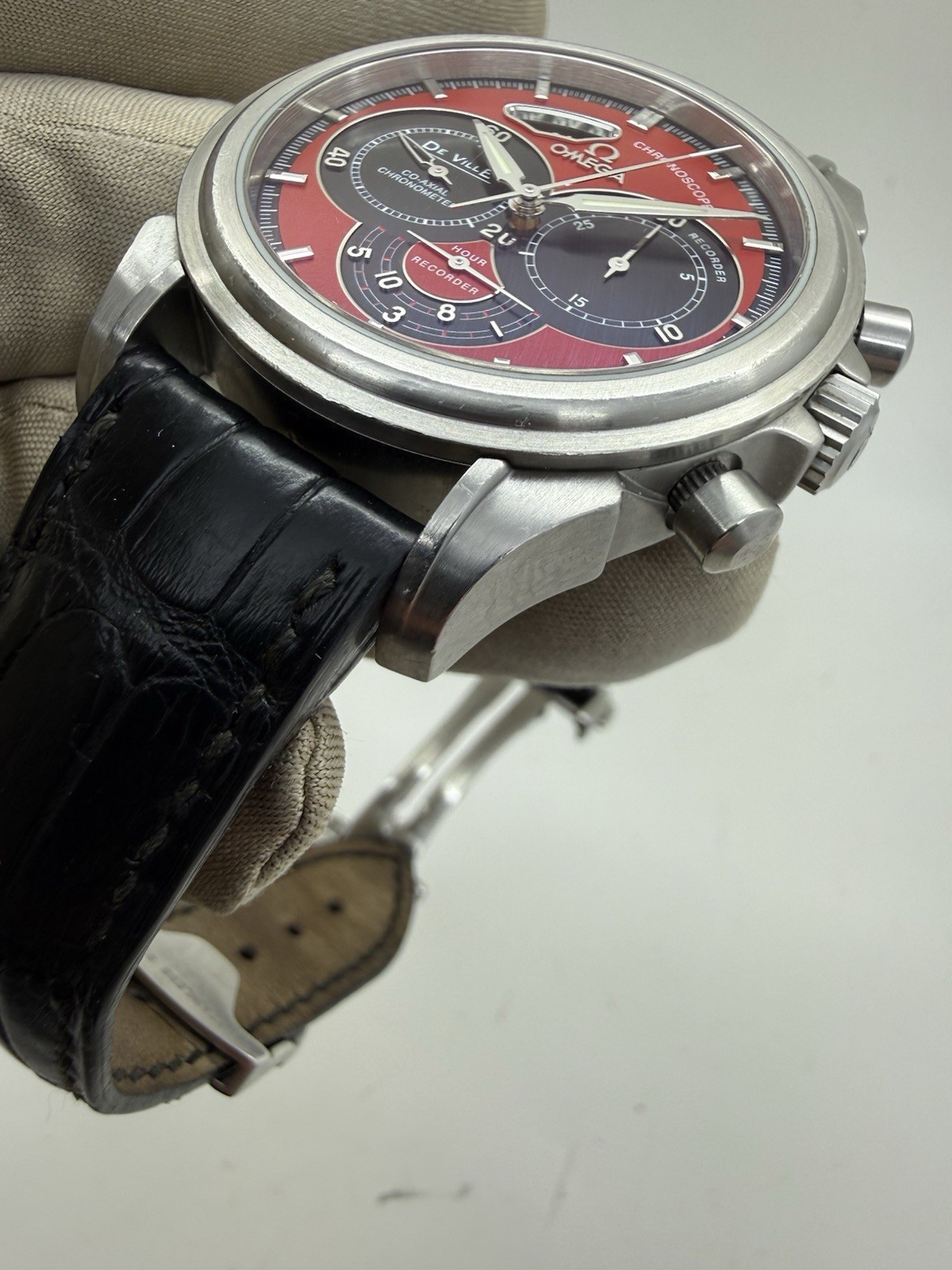 Omega DeVille Chronoscope Red Dial Steel Automatic 41mm Watch 4851.61.31 B+P