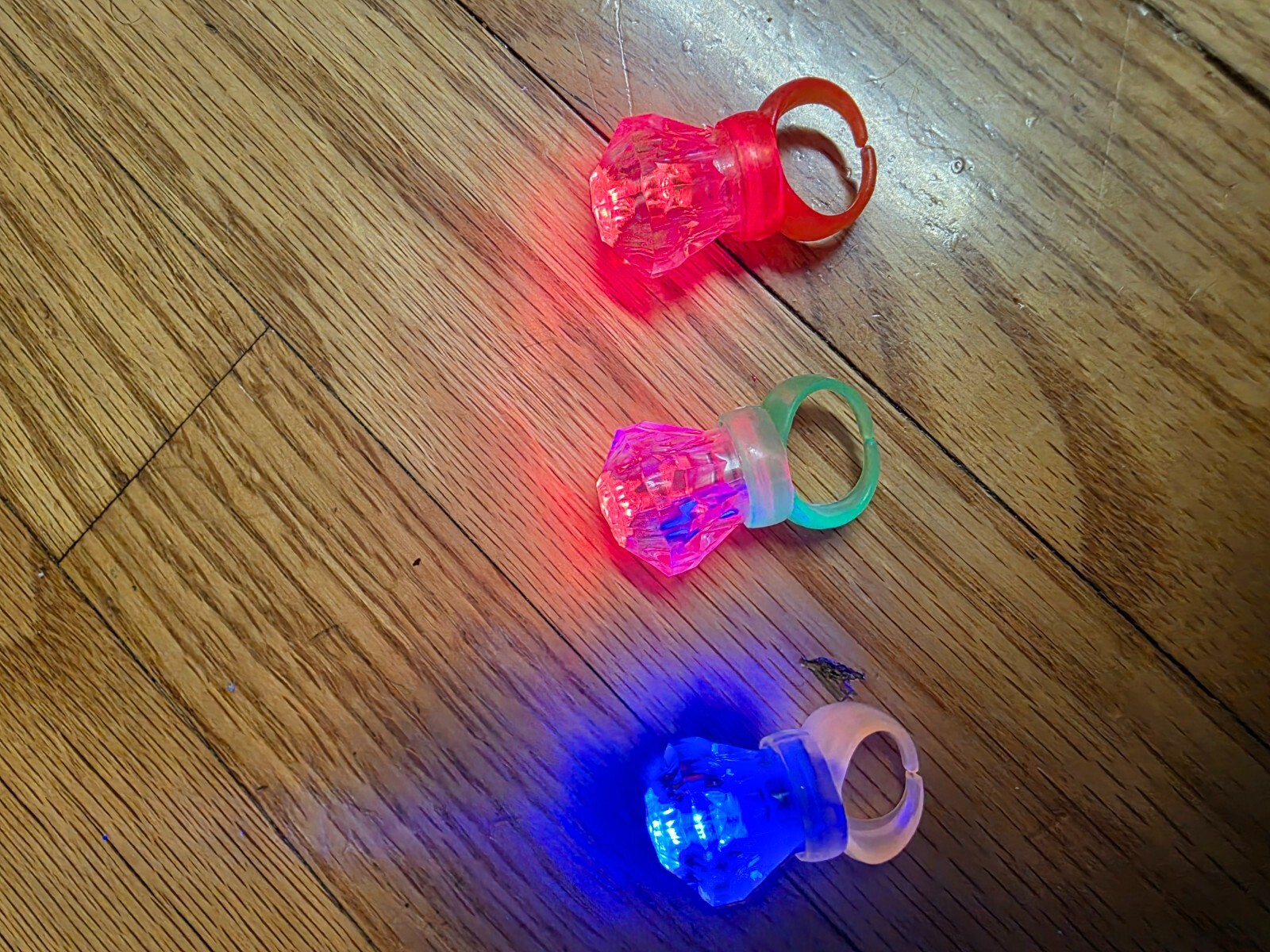 Light Up ring – lot of 35
