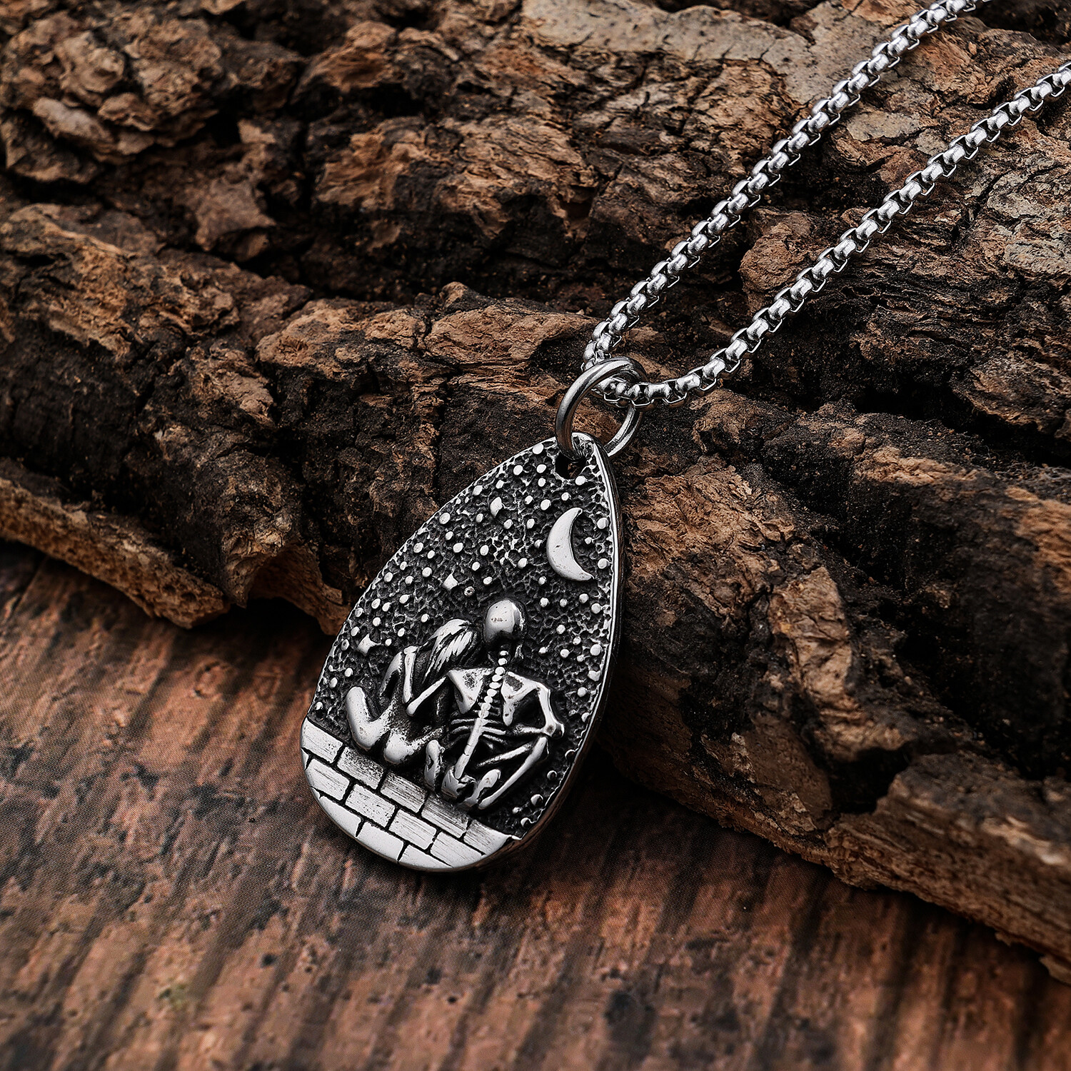 Retro Hip Hop Skeleton Love Life And Death Pendant Necklace Male and Women Gift