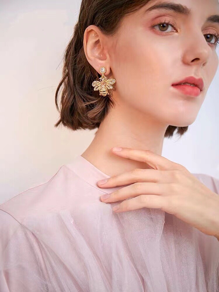 14k gold Exaggerated Honey Bee Stud Earrings 925 Silver post made