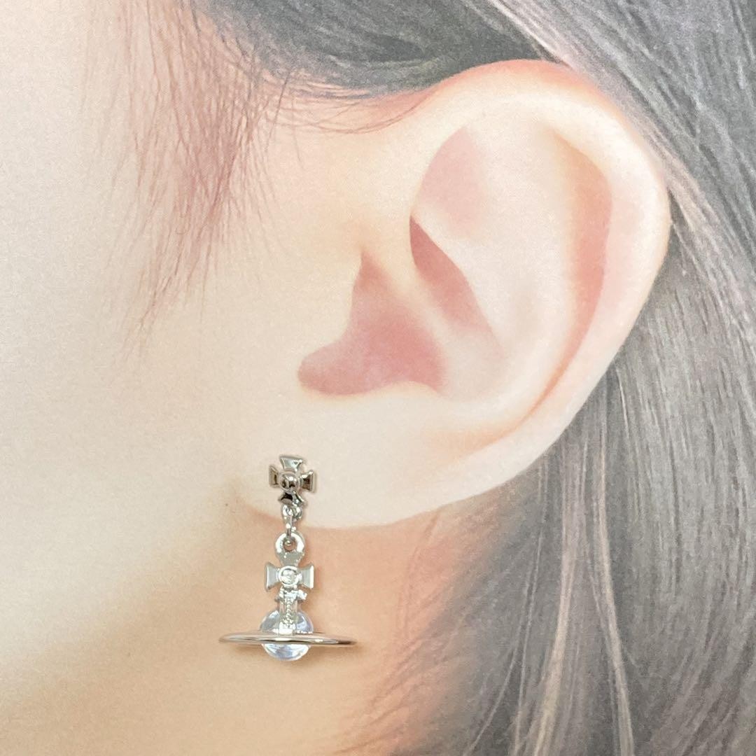 Vivienne Westwood Earrings Pierce Petite Orb Silver w/drawstring [E4321
