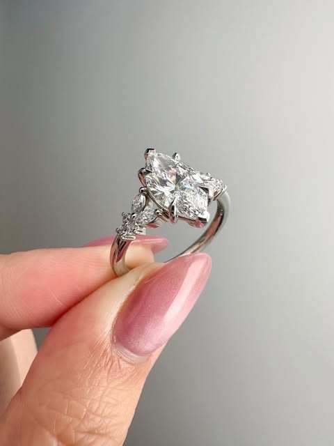 Luxury Marquise Lab Grown Diamond Bridal Ring 14K white Gold 4.50 Ct E/VS1
