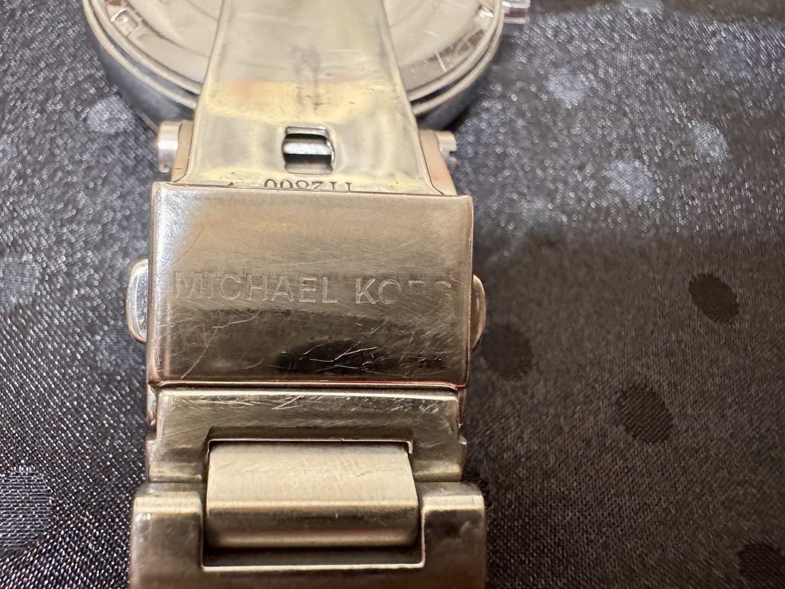 Michael Kors MK6053 Women’s Silver Watch Black Dial Crystal Bezel Needs Battery