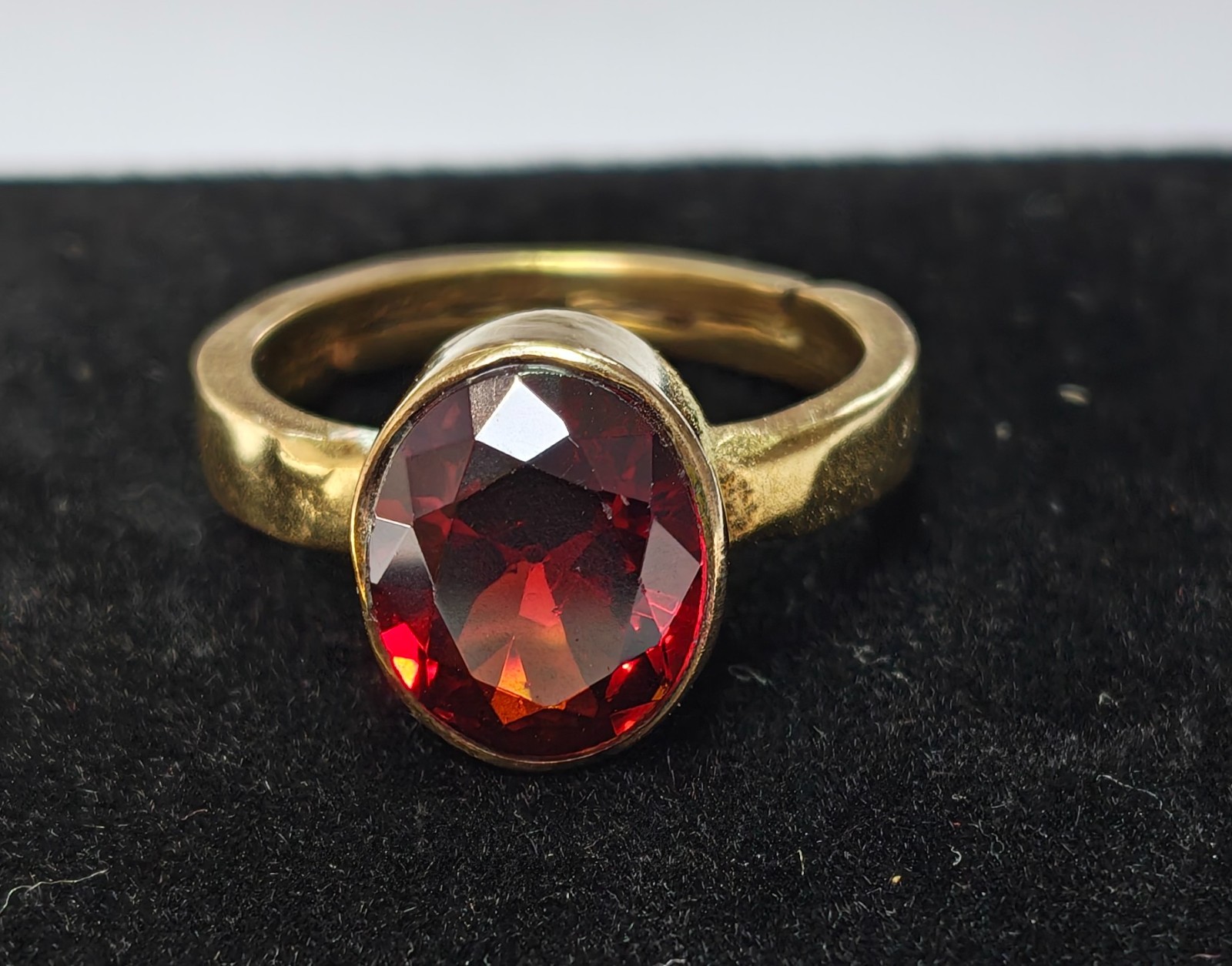 Red Garnet (Gomed) Oval Gemstone Glod plated Adjustable Ring for men and Women