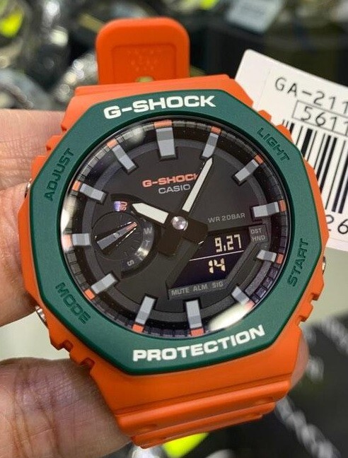 Casio G-Shock Hallmark Toughness Color Carbon Core Guard Men’s Watch GA-2110SC-4