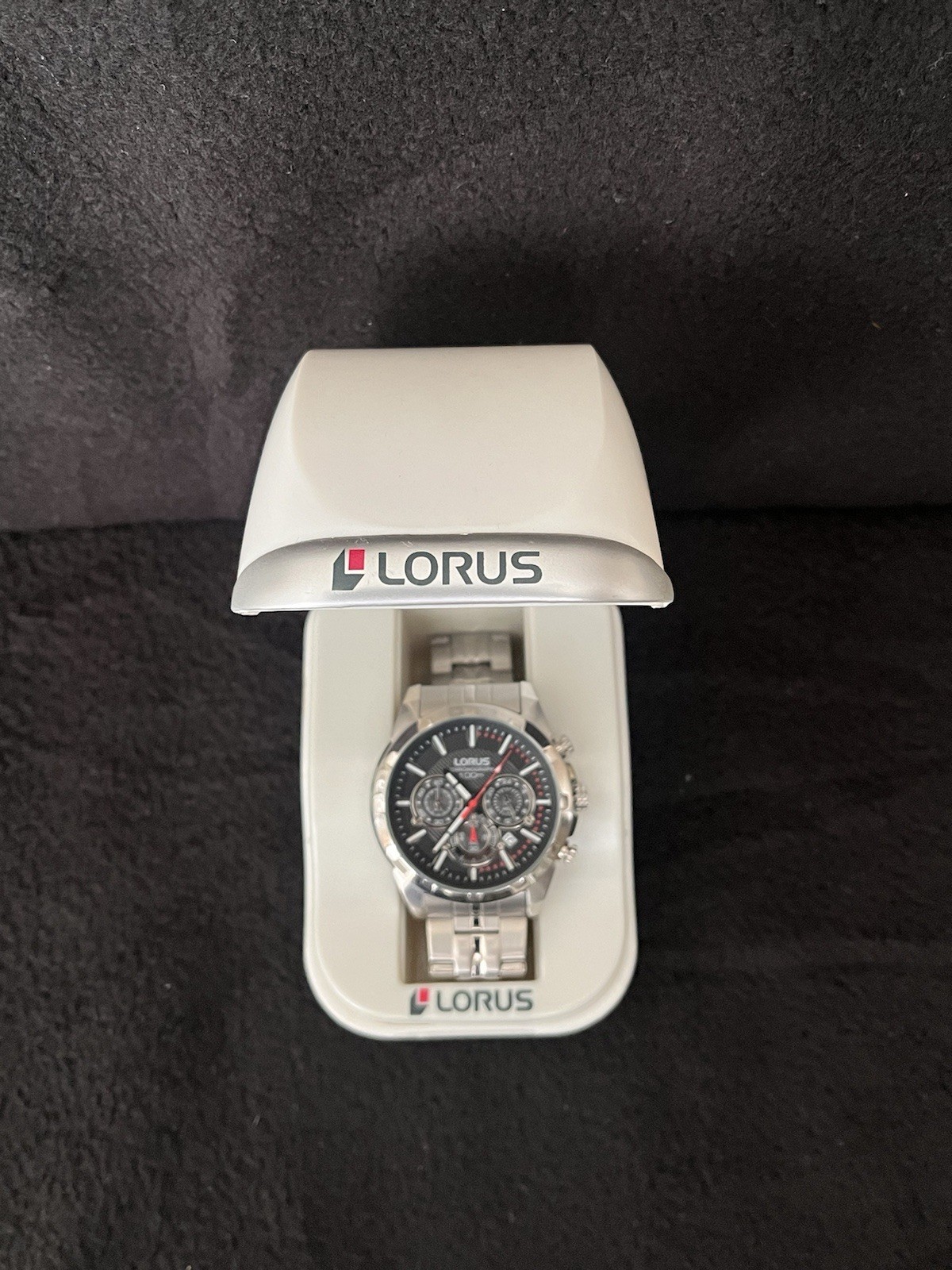 Mens 44mm Stainless Steel Lorus Chronograph Fusion/Sports Series VD53-X048 Watch