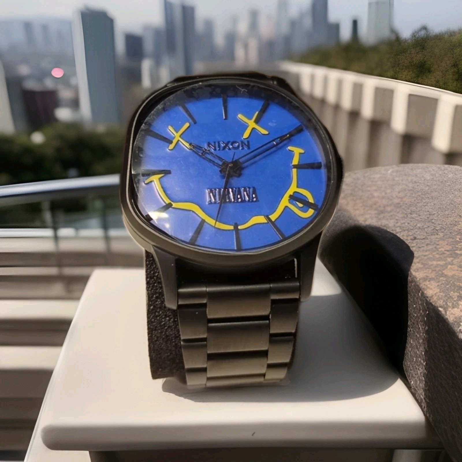 Rare Nixon Nirvana Sentry “Wobble Blue” Smiley Limited Edition Watch New