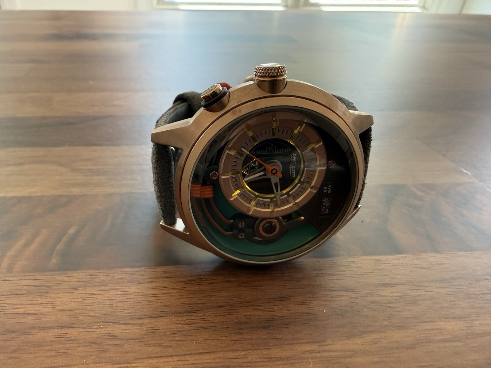 The ElectricianZ CaZino Quartz Leather Black Gold Light Grey Electric Watch