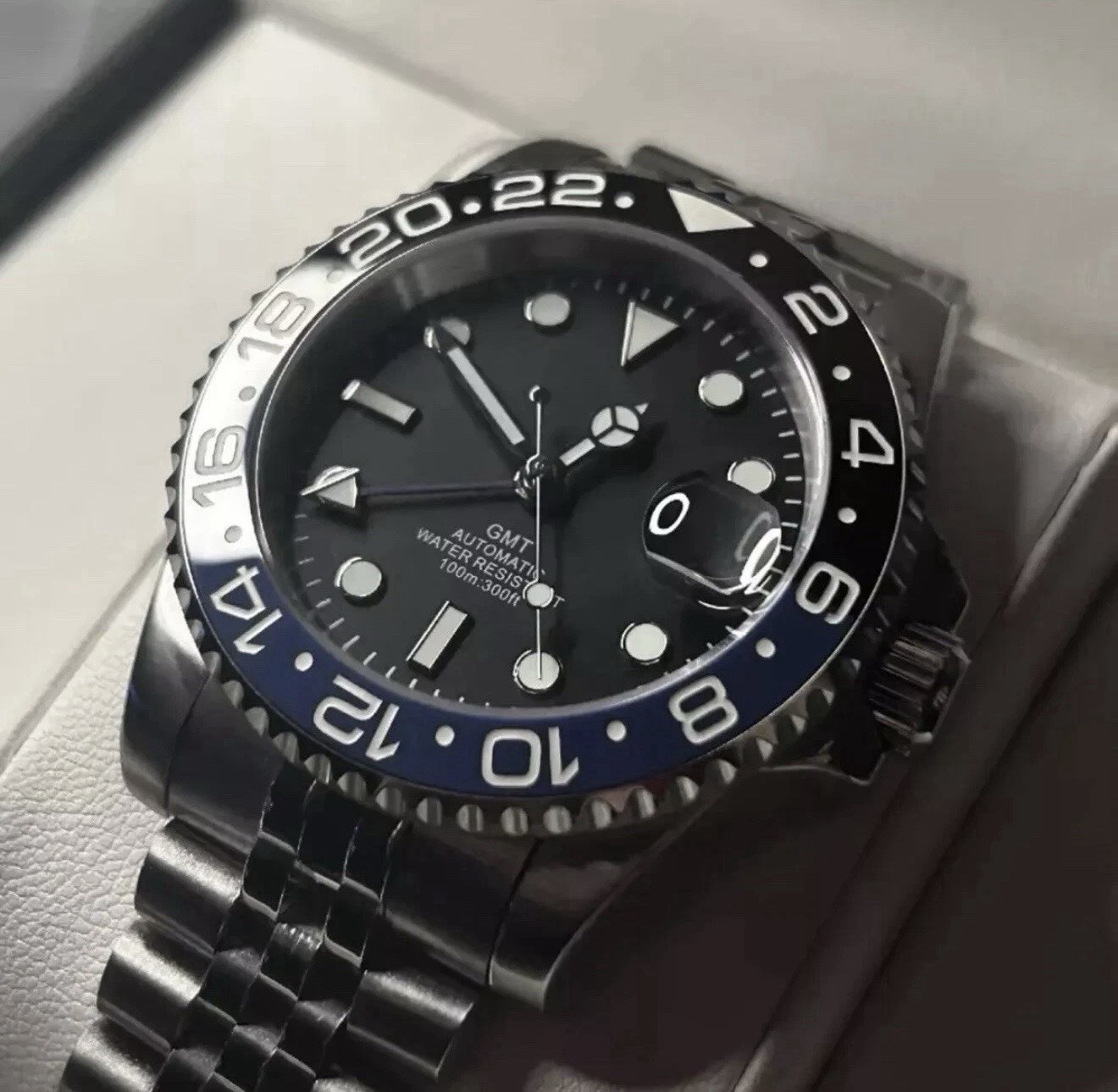 Custom 40mm “Batman/Batgirl” GMT Style Diver Mod Watch NH34 Automatic